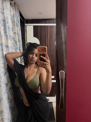 Full leaked Suhana khan private photo