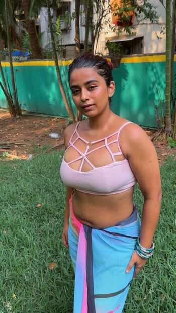 Full leaked Suhana khan private photo