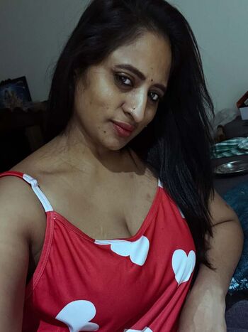 Full leaked Sujatha simhadri private photo