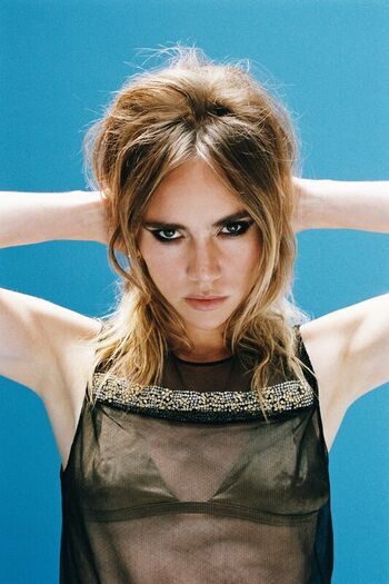 Suki Waterhouse