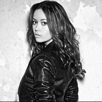 Full leaked Summer glau private photo