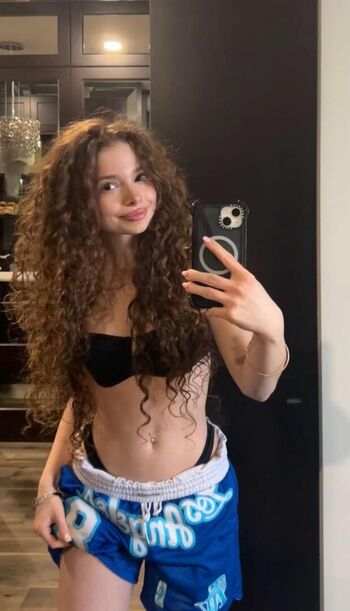 Full leaked Sundaykalogera private onlyfans photo