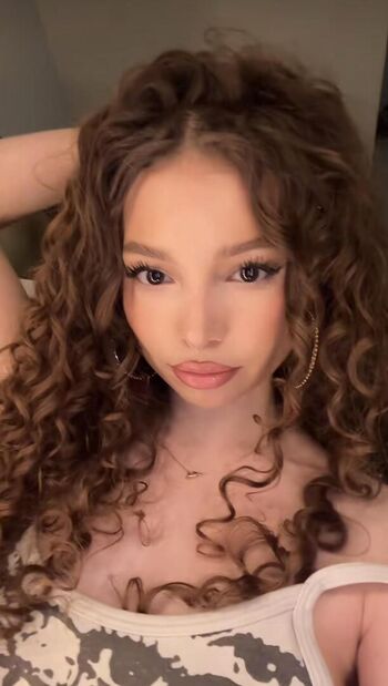 Full leaked Sundaykalogera private onlyfans photo