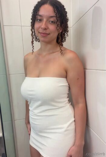 Full leaked Sunny bell private onlyfans photo