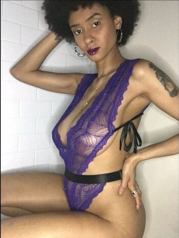 Full leaked Sunshinewavez private photo