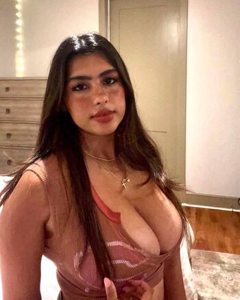 Full leaked Sunya siddiqui page private photo