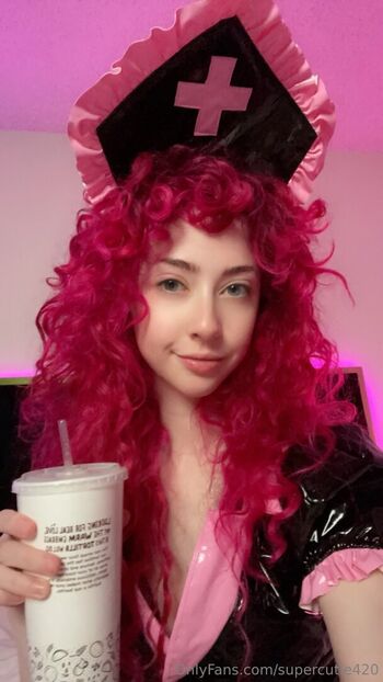 Full leaked Supercutie private photo