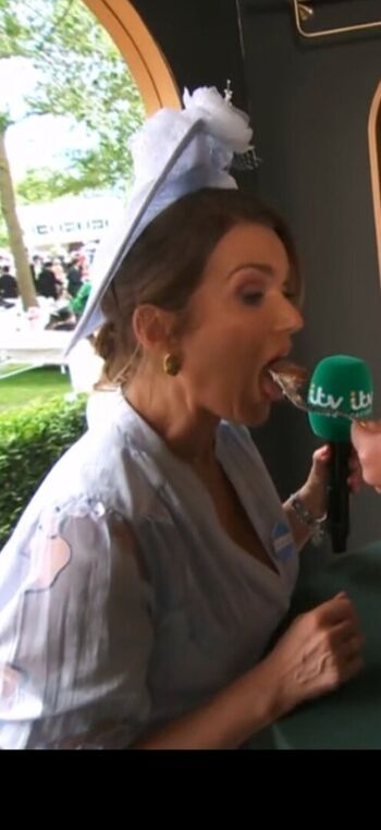 Full leaked Susanna reid page private photo