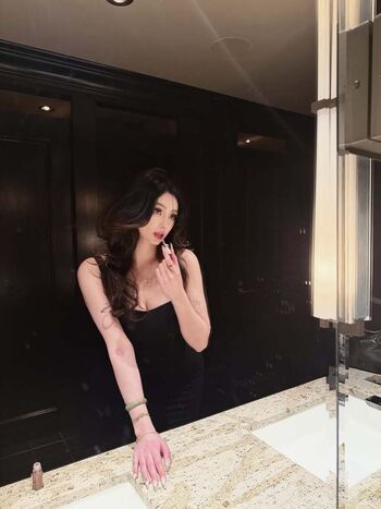 Full leaked Susansunn private photo