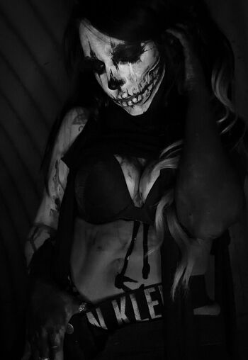 Full leaked Sutosain private onlyfans photo