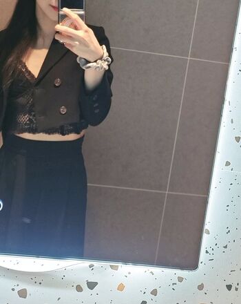 Full leaked Suyeoniiii private photo