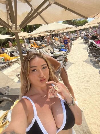 Full leaked Suzannakurman private onlyfans photo