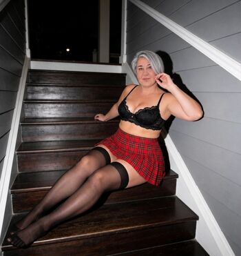 Full leaked Suzieqcreator private photo