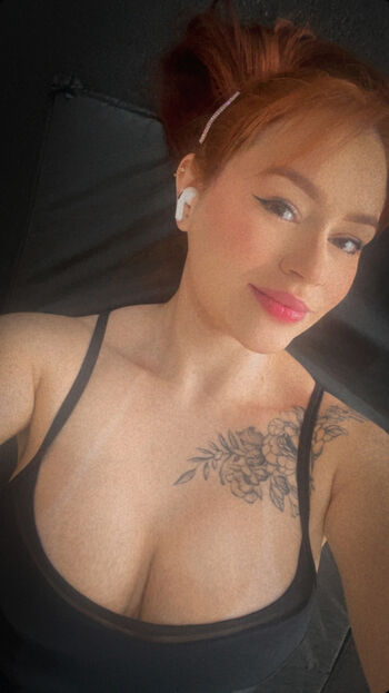 Full leaked Sweet girl page private onlyfans photo