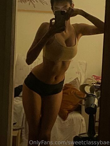 Full leaked Sweetclassybae private photo