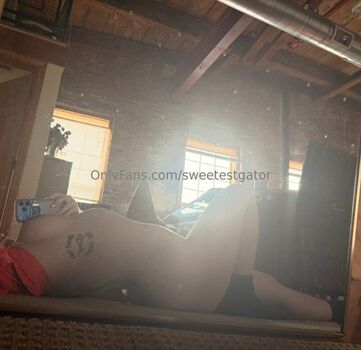 Full leaked Sweetestgator private onlyfans photo