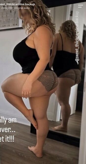 Full leaked Sweethickcaro private photo