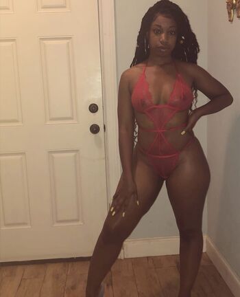 Full leaked Sweetie thick private photo