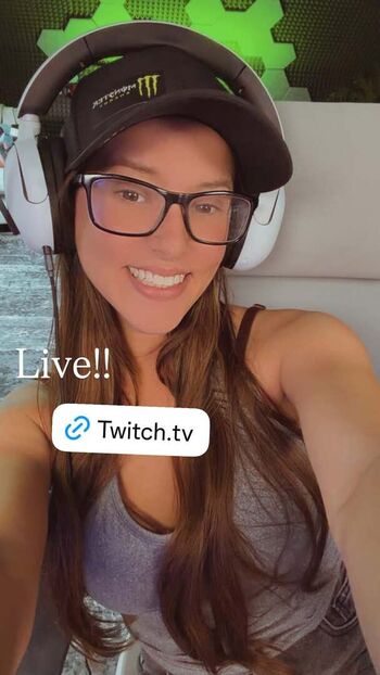 Full leaked Sweettails private onlyfans photo