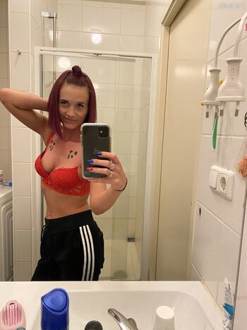Full leaked Swing babe private photo