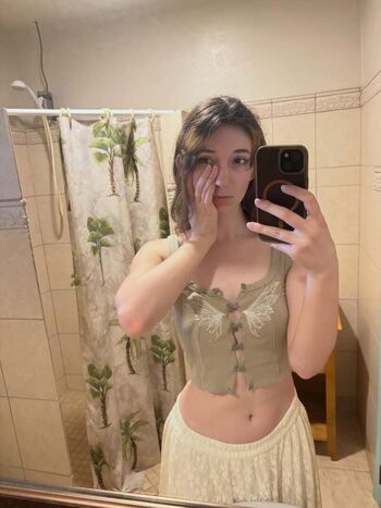 Full leaked Swordfan private photo