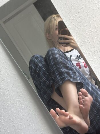 Full leaked Swordfan  page private photo