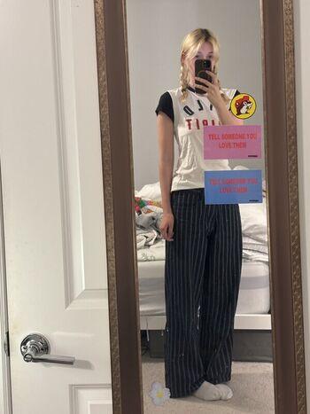 Full leaked Swordfan private photo