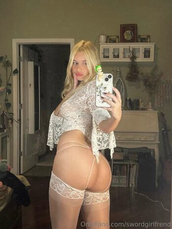 Full leaked Swordgirlfriend private onlyfans photo