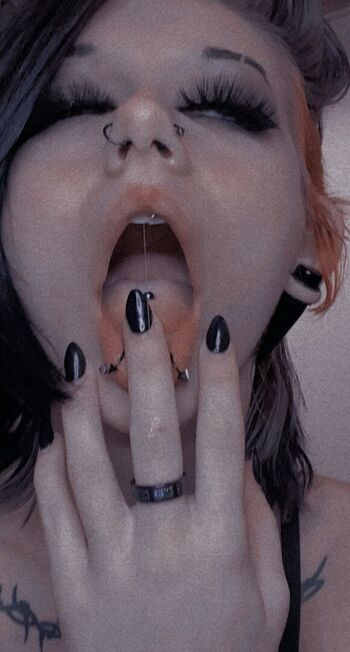 Full leaked Sxmply loathxng private onlyfans photo