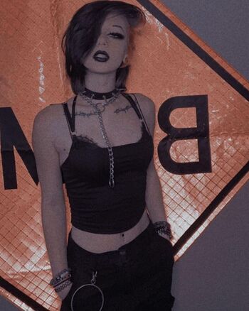 Full leaked Sxmply loathxng private onlyfans photo