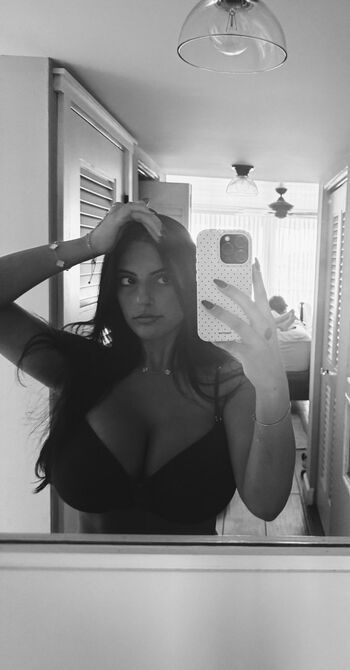 Full leaked Sydney monello page private photo