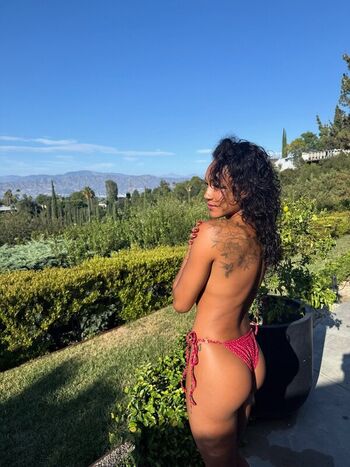 Full leaked Sydney park private photo