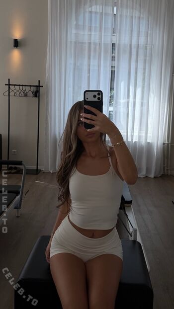 Full leaked Sydney ramolla private photo