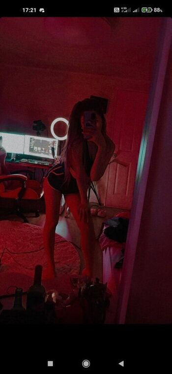 Full leaked Sylchasie private onlyfans photo