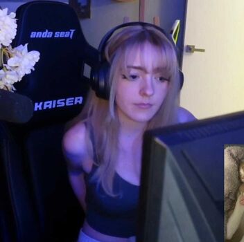 Sylvee / Sylveey / Sylveemhm