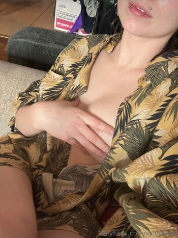 Full leaked Sylvie solo private photo
