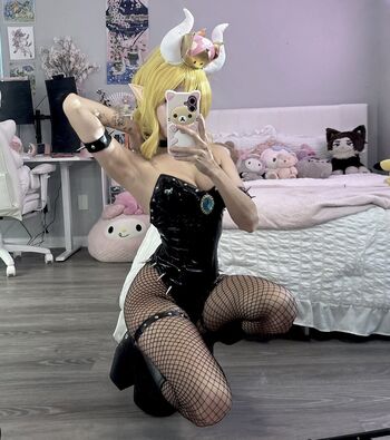 Full leaked Sylviedh private photo
