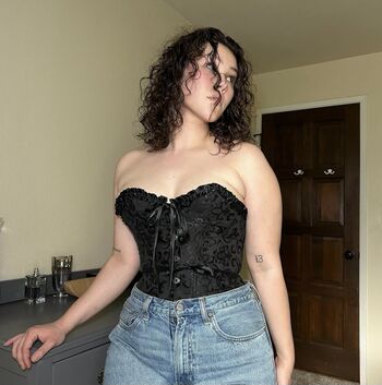 Full leaked Symone blust private onlyfans photo