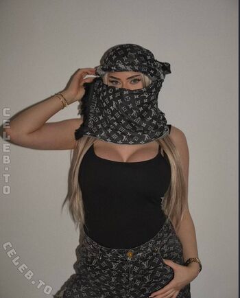 Full leaked Syndii private onlyfans photo