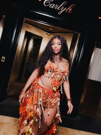 Full leaked Sza private photo