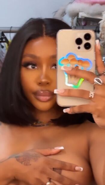 Full leaked Sza private photo