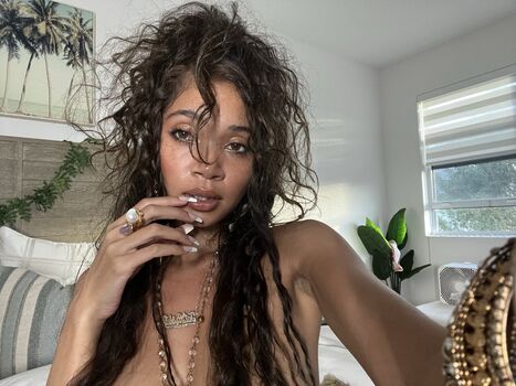 Full leaked Tai  aysha private onlyfans photo