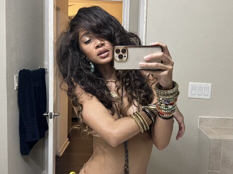 Full leaked Tai  aysha private onlyfans photo