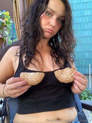 Full leaked Tailorrmoonn private onlyfans photo