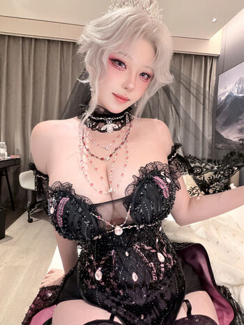 Full leaked Takomayuyi page private photo