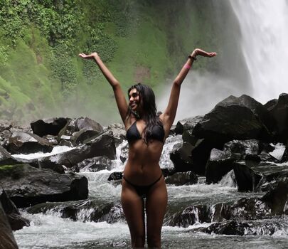 Full leaked Talkswithjewlz private onlyfans photo