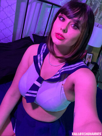 Full leaked Tallbtchdiaries private photo