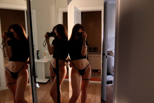 Full leaked Tangerin private photo