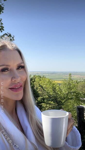 Full leaked Tania amazon private photo