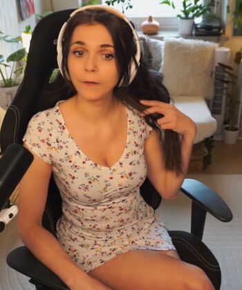 Full leaked Tania derveaux page private onlyfans photo